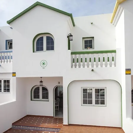 Galera Boutique Art With Private Pools, Free Wifi & Bbq, By Amazzzing Travel *