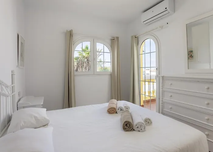 וילה Galera Boutique Art With Private Pools, Free Wifi & Bbq, By Amazzzing Travel קורלחו