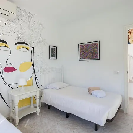 Willa Galera Boutique Art With Private Pools, Free Wifi & Bbq, By Amazzzing Travel Corralejo