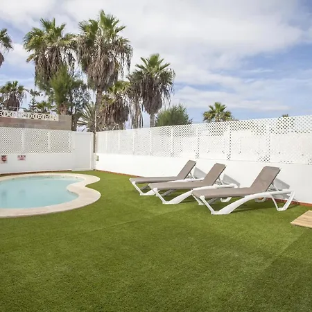 Galera Boutique Art With Private Pools, Free Wifi & Bbq, By Amazzzing Travel Willa