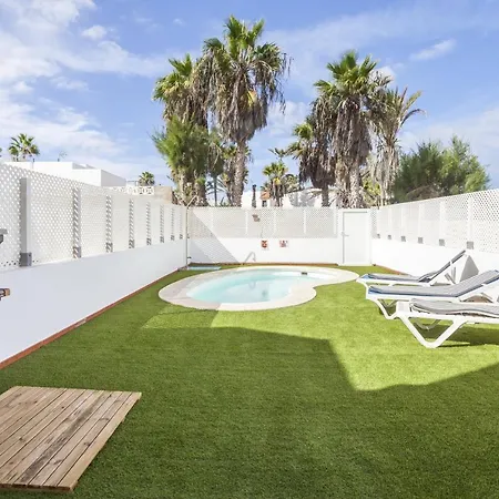 Galera Boutique Art With Private Pools, Free Wifi & Bbq, By Amazzzing Travel Willa Corralejo