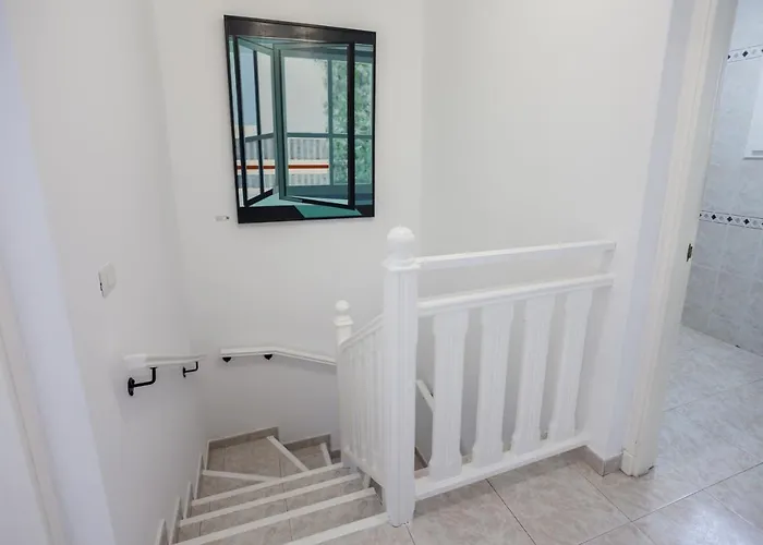 Galera Boutique Art With Private Pools, Free Wifi & Bbq, By Amazzzing Travel Villa *