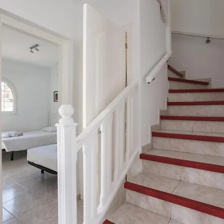 Villa Galera Boutique Art With Private Pools, Free Wifi & Bbq, By Amazzzing Travel *