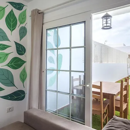 Galera Boutique Art With Private Pools, Free Wifi & Bbq, By Amazzzing Travel