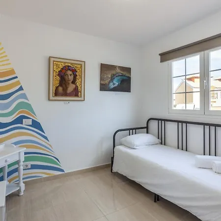 Villa Galera Boutique Art With Private Pools, Free Wifi & Bbq, By Amazzzing Travel Corralejo