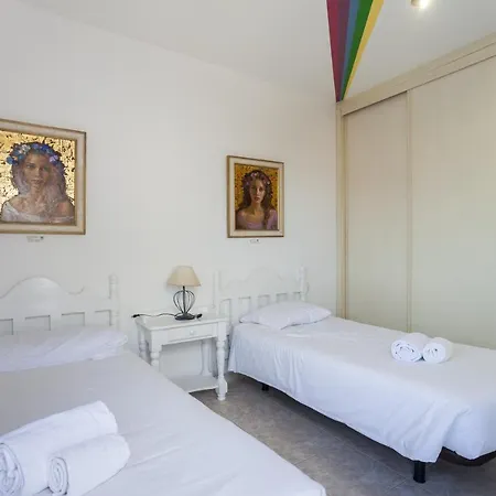 Galera Boutique Art With Private Pools, Free Wifi & Bbq, By Amazzzing Travel فيلة كوراليهو