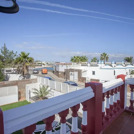 Galera Boutique Art With Private Pools, Free Wifi & Bbq, By Amazzzing Travel *