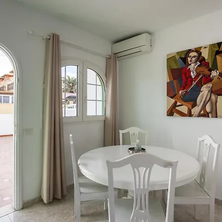 Villa Galera Boutique Art With Private Pools, Free Wifi & Bbq, By Amazzzing Travel Corralejo