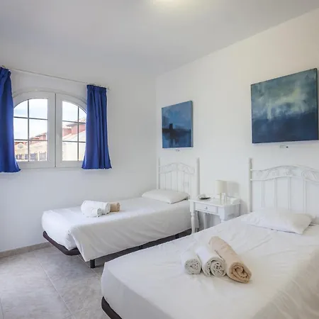 Villa Galera Boutique Art With Private Pools, Free Wifi & Bbq, By Amazzzing Travel *