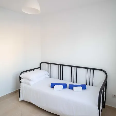 Galera Boutique Art With Private Pools, Free Wifi & Bbq, By Amazzzing Travel Villa *