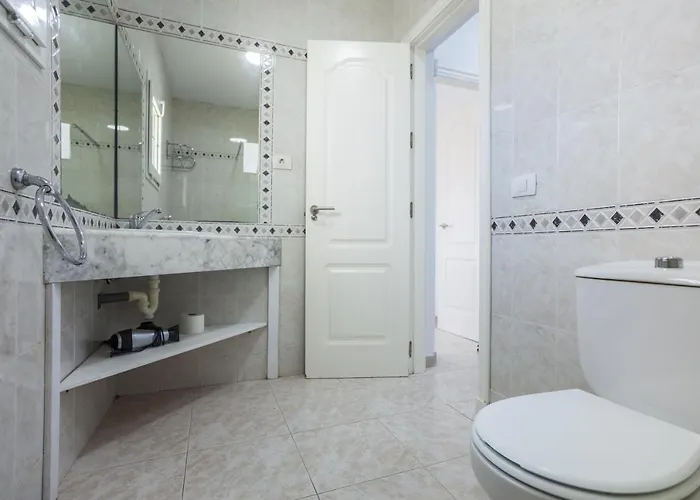 Galera Boutique Art With Private Pools, Free Wifi & Bbq, By Amazzzing Travel Villa *