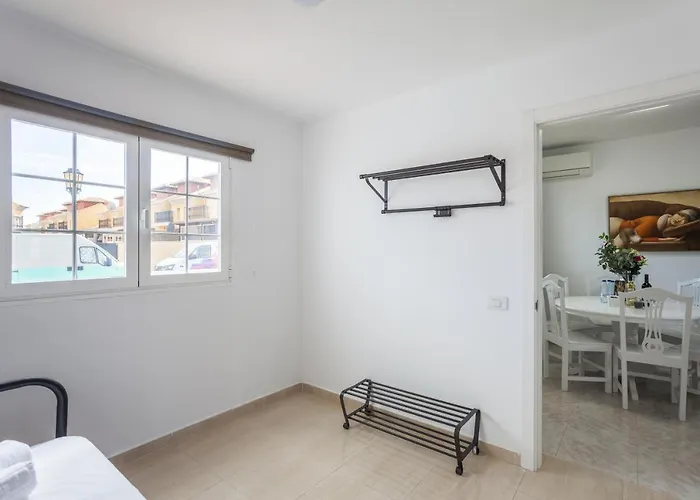 Galera Boutique Art With Private Pools, Free Wifi & Bbq, By Amazzzing Travel