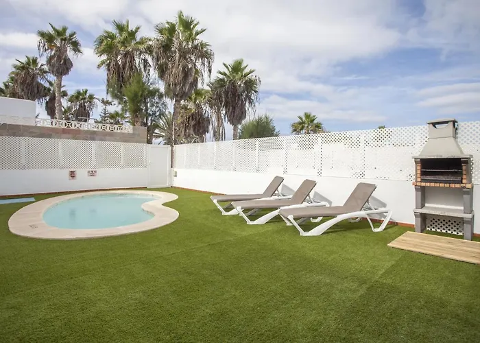 Galera Boutique Art With Private Pools, Free Wifi & Bbq, By Amazzzing Travel Villa